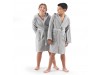 diseño albornoz liso gris con capucha para niño o niña 